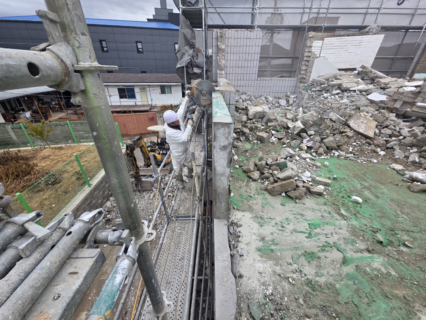 /user/c/captain/editor/2512/b9d4cf7215f5d836fdb399c467ce45b1_1766381814_3057.jpg 이미지크게보기